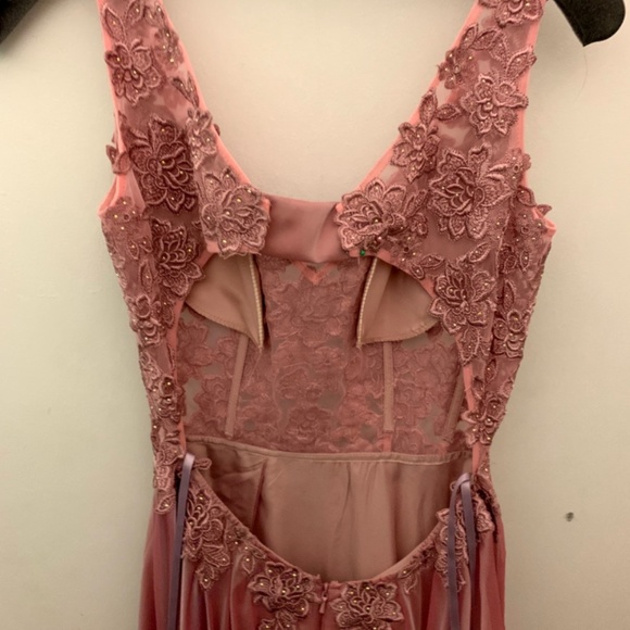 prom dress - Picture 4 of 4